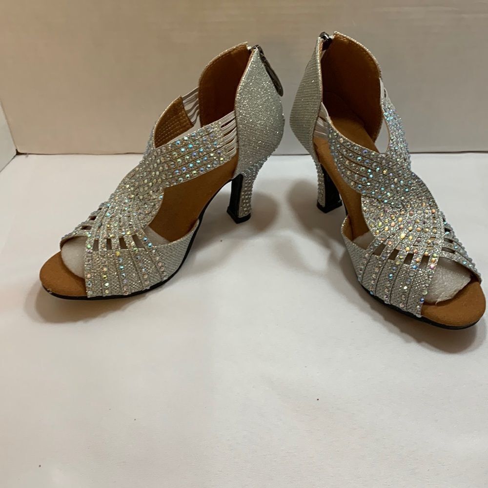 Sz 38 NEW silver rhinestone heels/dance shoes